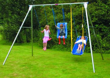 Trojni okvir za 3 gugalnice