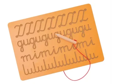 Tabla za grafomotoriko motiv robovi z vzorcem, podobnim črkam